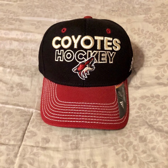 Adidas Arizona Coyotes Ladies Trucker Hat